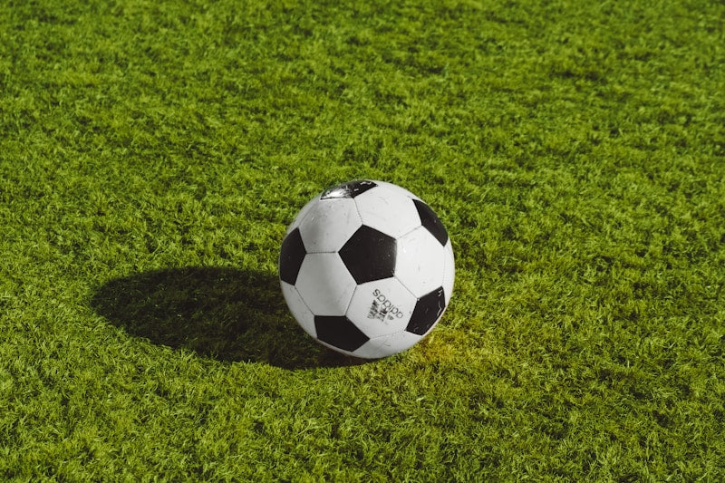 School Soccer Starter Pack - 10 Balls + 50 Cones + 2 Goals Fit Island